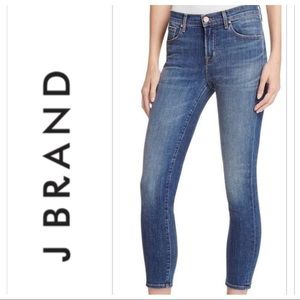 J Brand Heart Breaker Capri Distressed Denim Jeans Size 28